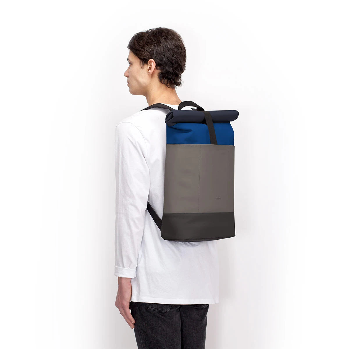 UA_Hajo-Medium-Backpack_Lotus-Series_Royal-Blue-Dark-Grey_13